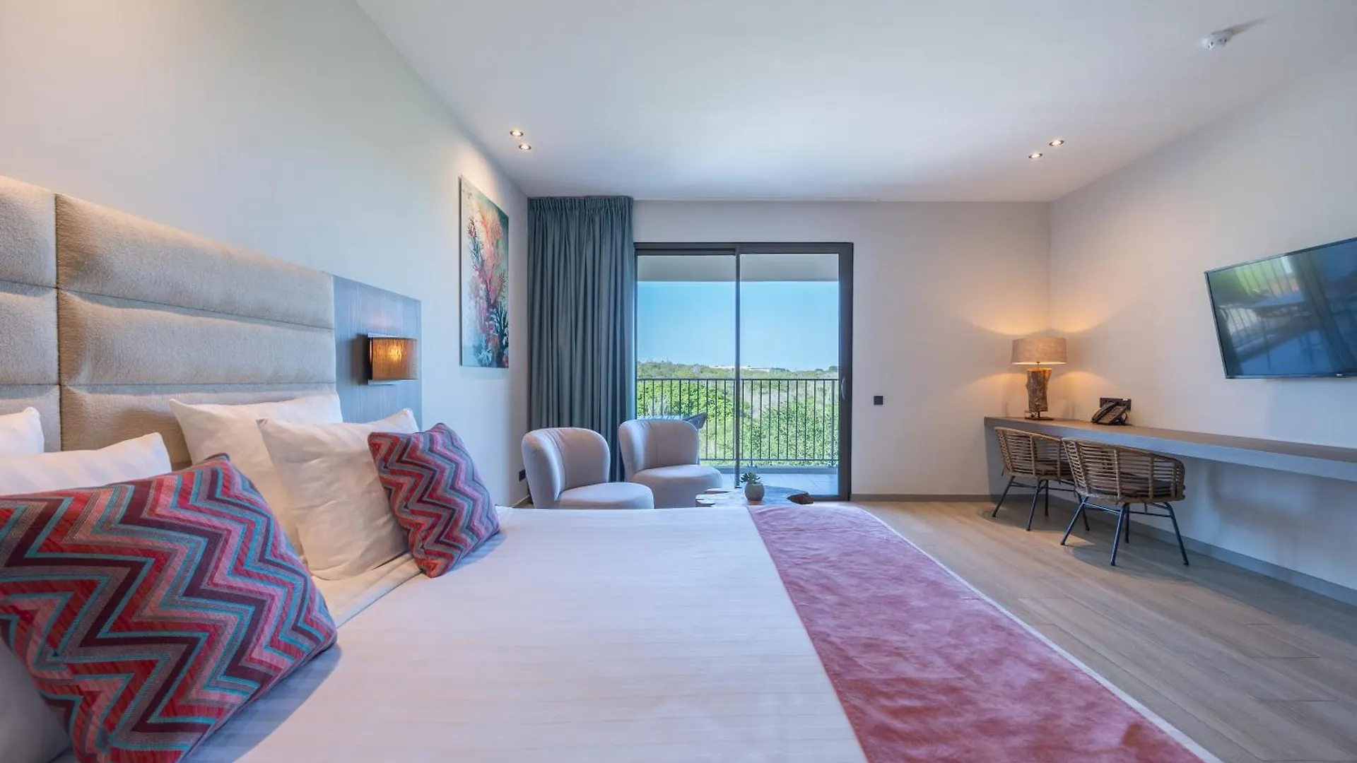 Dolphin Suites&Wellness Willemstad