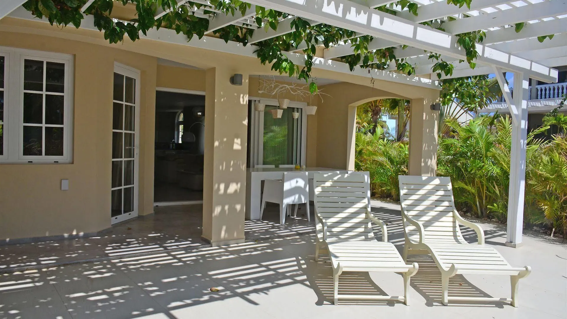 Hotel Dolphin Suites & Wellness Curacao Willemstad