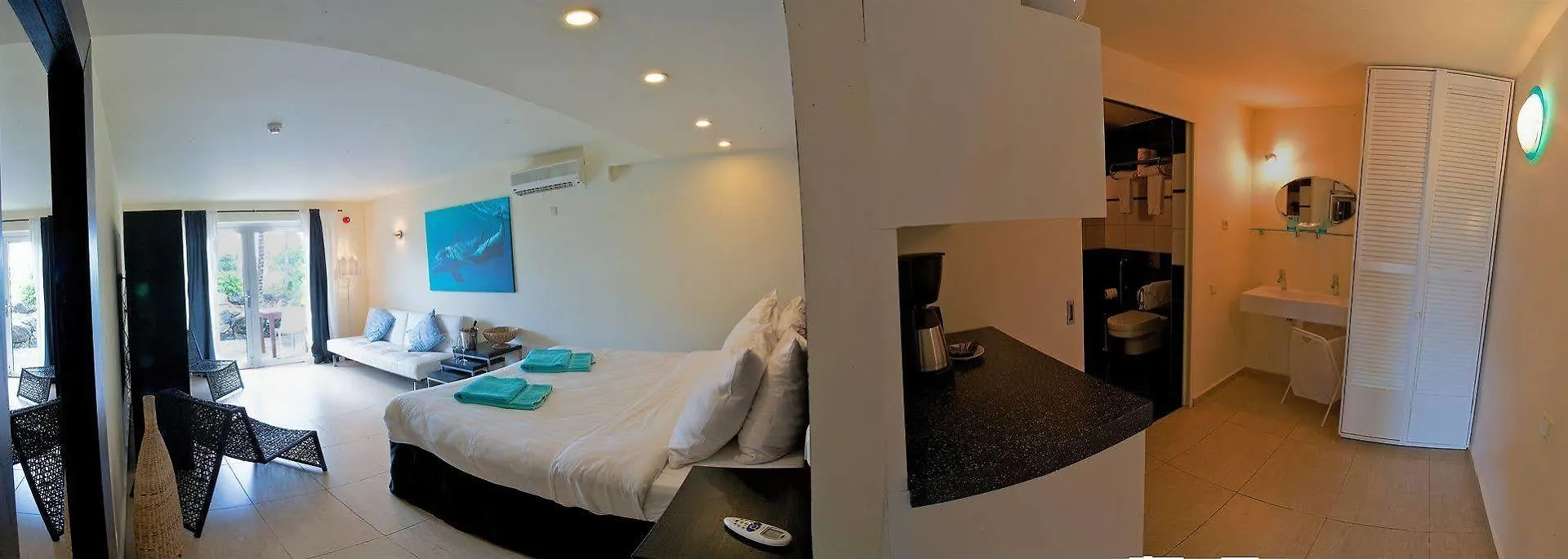 Dolphin Suites & Wellness Curacao Willemstad