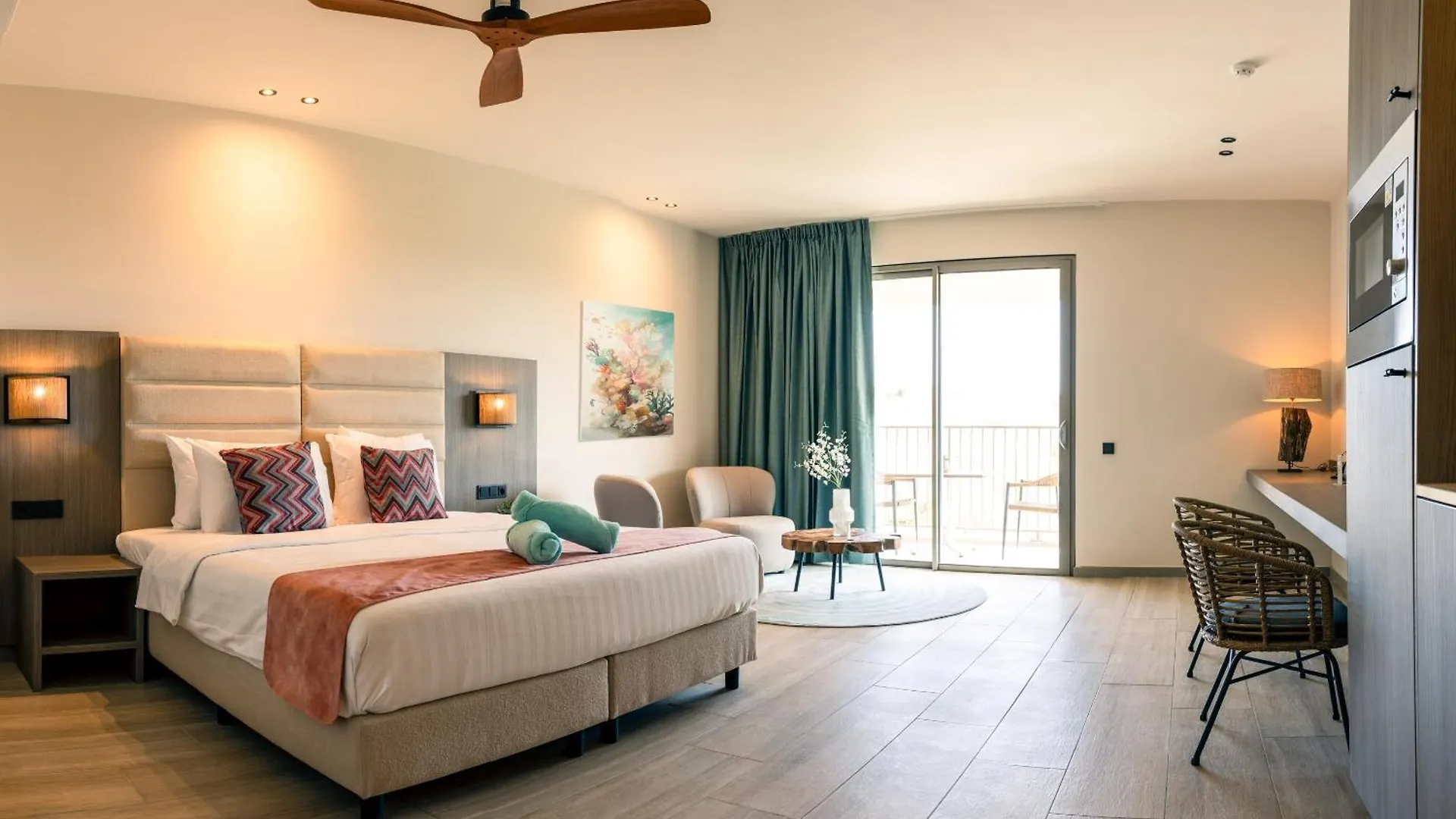 Hotel Dolphin Suites & Wellness Curacao Willemstad