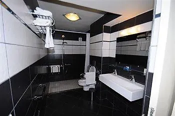 Hotel Dolphin Suites & Wellness Curacao Willemstad