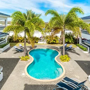  Apartment Palm Crest
